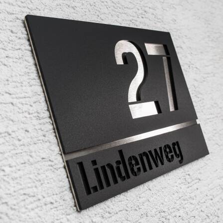 Hausnummernschild mit Straßennamen aus Edelstahl | 250 x 175 mm